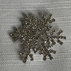 Sparkling Snowflake Brooch
